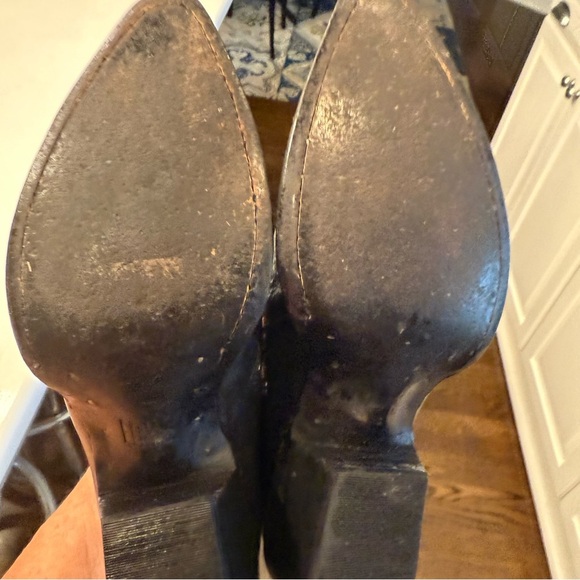 Frye Sacha Black Leather Zip Up Heeled Shootie Western Ankle Boots Women Sz 6.5 - Picture 13 of 15